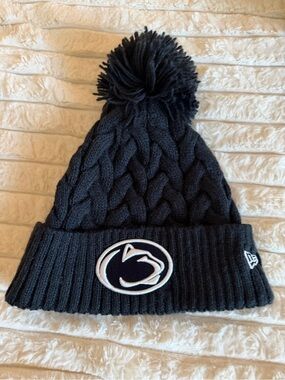 New Era PennState Navy Blue Cable Knit Pom Beanie with Team Patch